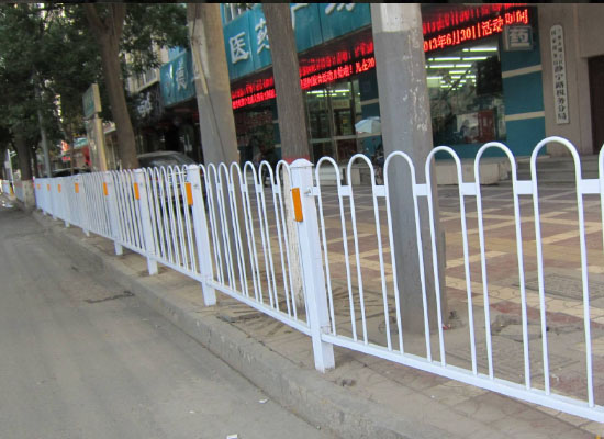 市政道路護(hù)欄.jpg