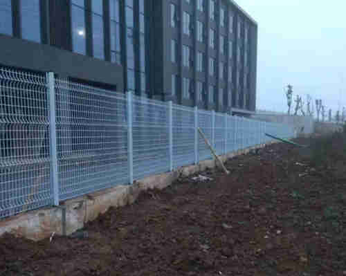 桃型柱護(hù)欄網(wǎng)